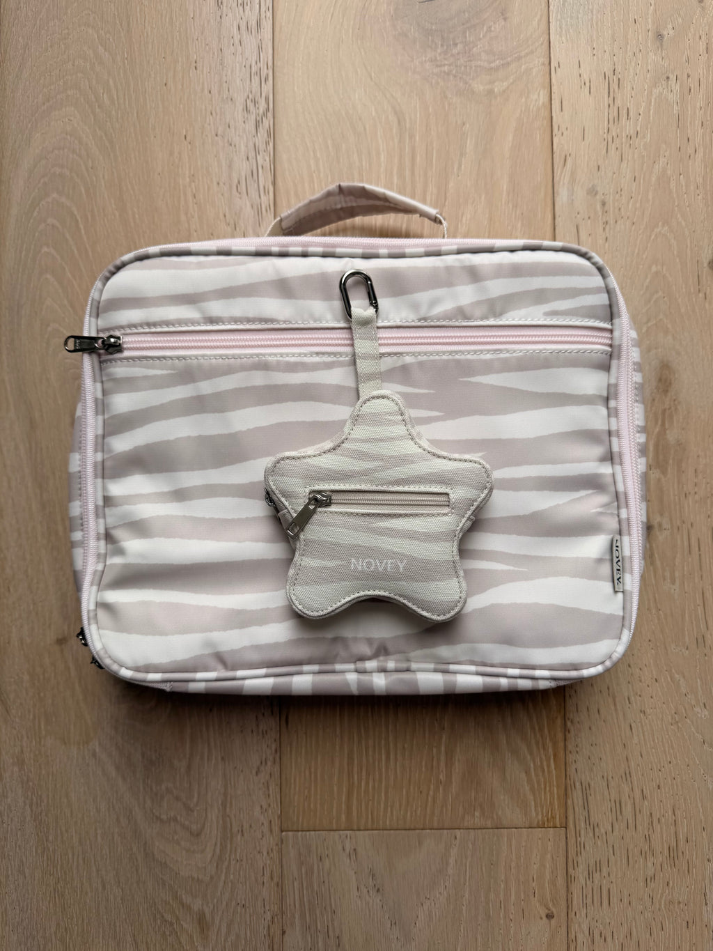 SAMPLE ZEBRA LUNCHBAG - Pink Zip